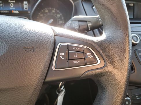 Used 2016 Ford Focus SE image 24