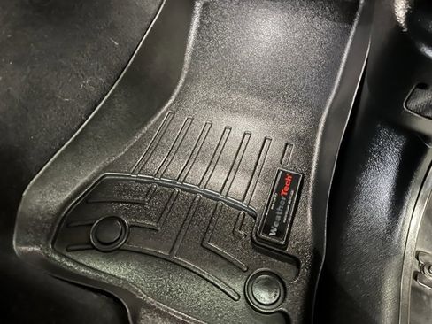 Used 2020 Jeep Wrangler Unlimited Sport image 26