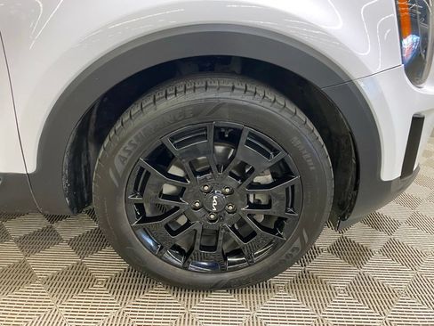 Used 2022 Kia Telluride SX w/ Nightfall Edition Package AWD/4WD image 8