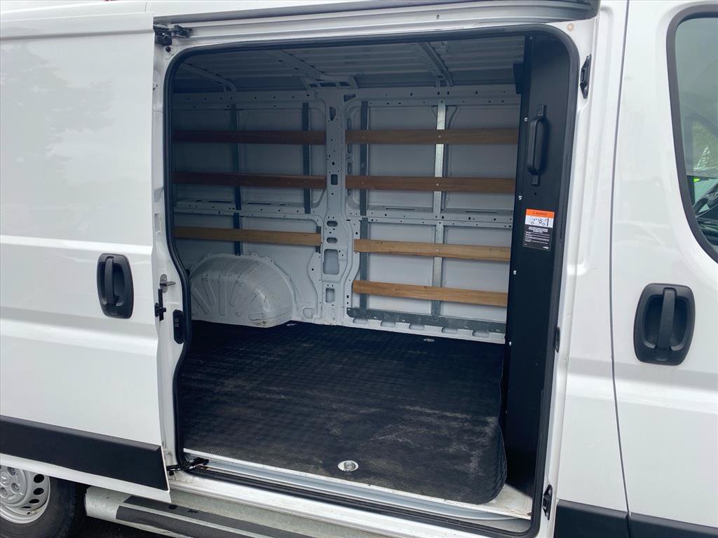 Used 2025 RAM ProMaster 2500 w/ U-Haul Equipment Group FWD image 23