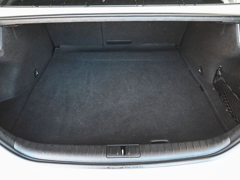 Used 2023 Genesis G70 2.0T image 36