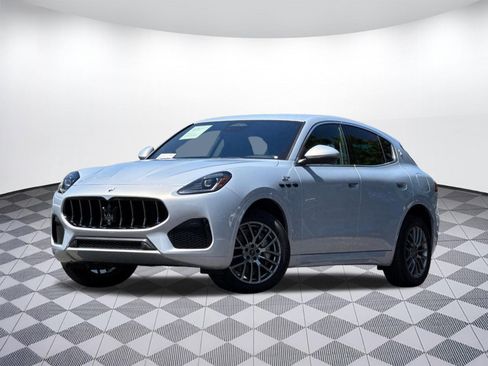Used 2023 Maserati Grecale GT AWD/4WD image 23