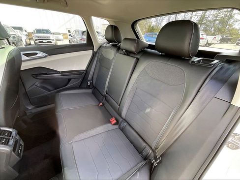 New 2026 Volkswagen Taos SE AWD/4WD image 15