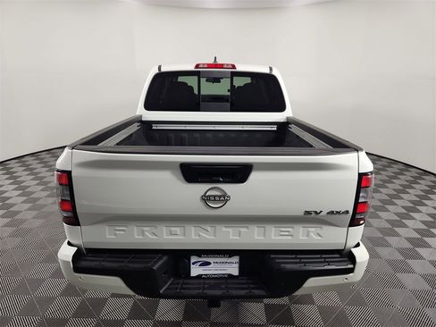 Used 2024 Nissan Frontier SV w/ SV Convenience Package image 4