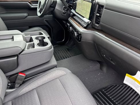 New 2025 Chevrolet Silverado 1500 LT image 14