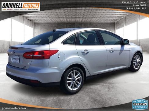 Used 2015 Ford Focus SE image 5