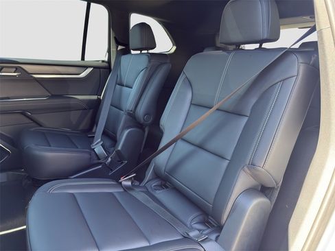 New 2026 GMC Acadia Elevation w/ Elevation Premium Package image 12