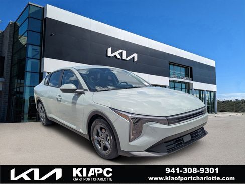 Certified 2025 Kia K4 FWD image 1