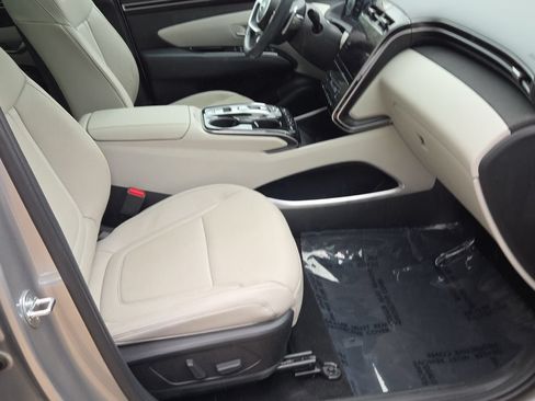 Used 2023 Hyundai Tucson Limited FWD image 18