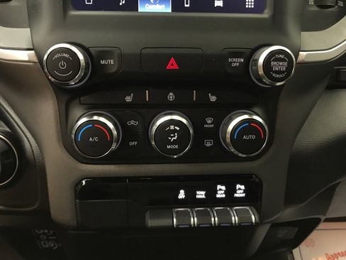 Used 2022 RAM 1500 Big Horn image 17