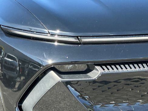 Used 2024 Chevrolet Equinox EV LT FWD image 42
