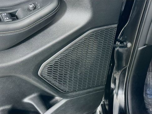 Certified 2024 Jeep Grand Cherokee L Limited w/ Luxury Tech Group II image 30