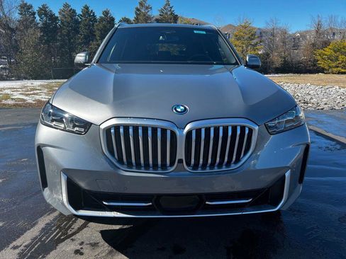 New 2026 BMW X5 xDrive50e w/ Executive Package AWD/4WD image 2