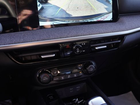 New 2026 Nissan Kicks SV image 14