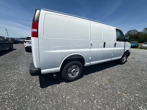 New 2026 GMC Savana 2500 w/ Driver Convenience Package RWD image 20