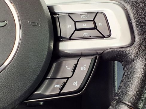 Used 2017 Ford Mustang GT w/ Black Accent Package RWD image 19