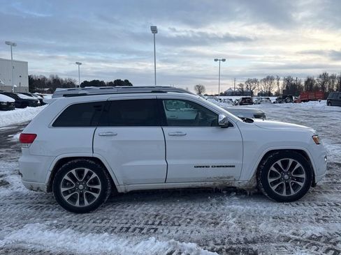 Used 2018 Jeep Grand Cherokee Overland image 9