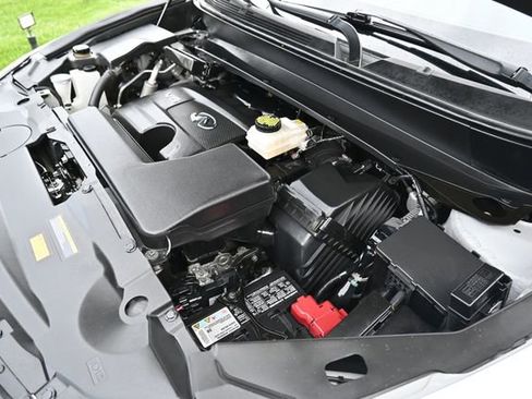 Used 2019 INFINITI QX60 Luxe w/ Essential Package image 16