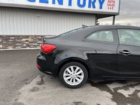 Used 2016 Kia Forte Koup EX w/ EX Premium Package image 16