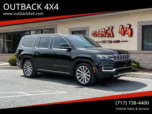 Used 2022 Jeep Grand Wagoneer Series II AWD/4WD image 1