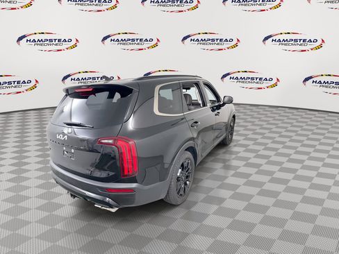 Used 2022 Kia Telluride SX w/ Nightfall Edition Package image 8