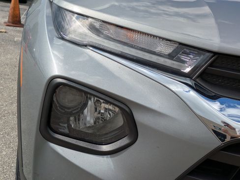Used 2023 Chevrolet TrailBlazer LT FWD image 10