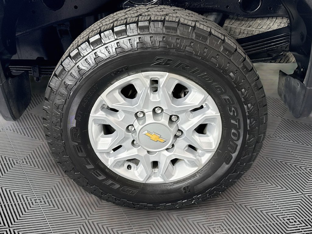 Used 2022 Chevrolet Silverado 2500 LT w/ Fleet Comfort Package AWD/4WD image 28