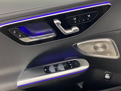 New 2025 Mercedes-Benz C 300 4MATIC Sedan image 23