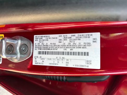 Used 2021 Ford Escape Titanium w/ Titanium Elite Package AWD/4WD image 34