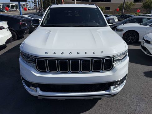 Used 2023 Jeep Wagoneer L Series II AWD/4WD image 3