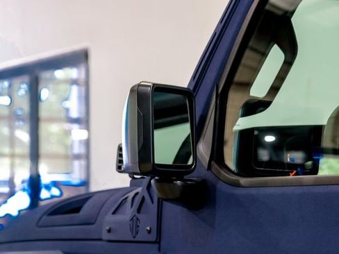 Used 2025 Jeep Gladiator Sport image 64