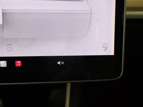 Used 2018 Tesla Model 3 Long Range image 47