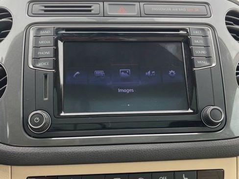 Used 2017 Volkswagen Tiguan Wolfsburg Edition image 44