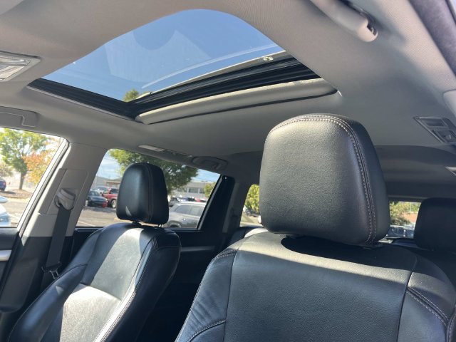 Used 2018 Toyota Highlander XLE AWD/4WD image 34