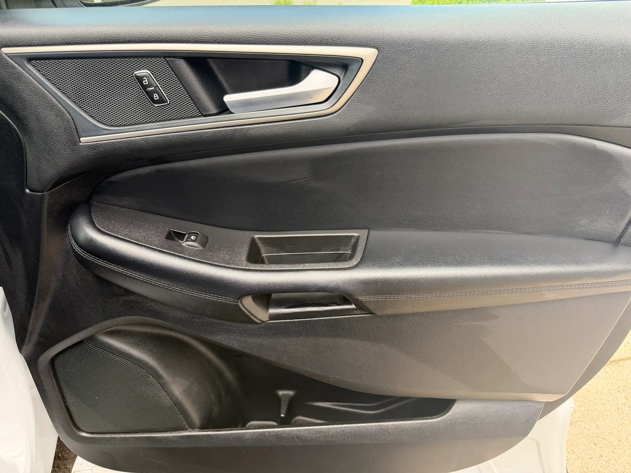 Used 2024 Ford Edge SEL AWD/4WD image 8