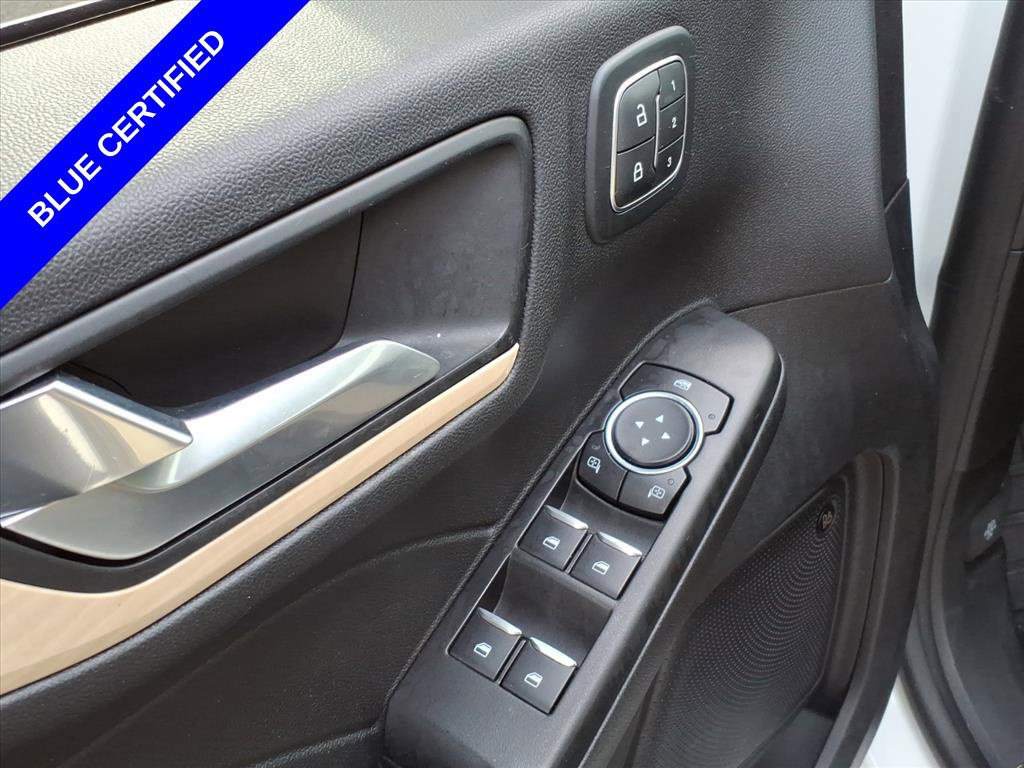Certified 2022 Ford Escape Titanium w/ Titanium Elite Package AWD/4WD image 16