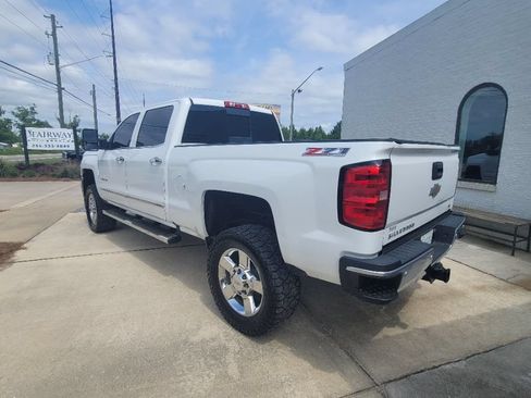 Used 2017 Chevrolet Silverado 2500 LTZ w/ Duramax Plus Package AWD/4WD image 7
