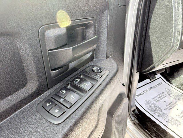 Used 2013 RAM 2500 Tradesman w/ Chrome Appearance Group AWD/4WD image 12