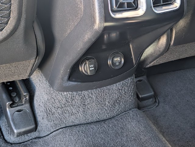 Used 2023 Kia Sorento LX FWD image 15