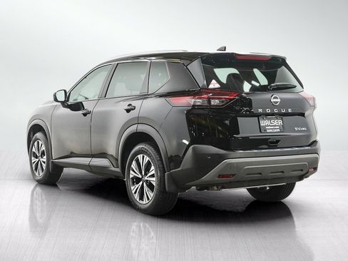 Used 2023 Nissan Rogue SV w/ SV Premium B Package AWD/4WD image 3