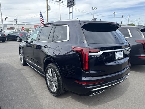 Used 2021 Cadillac XT6 Premium Luxury image 8