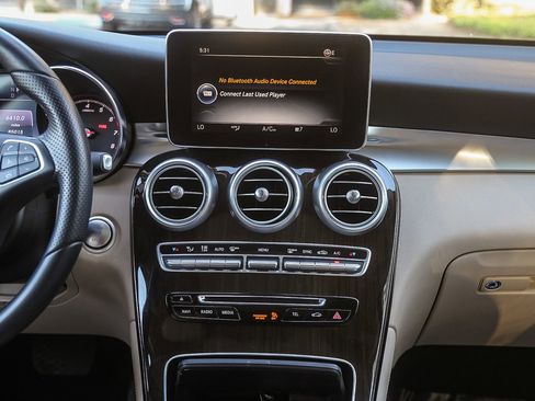 Used 2016 Mercedes-Benz GLC 300 4MATIC image 11