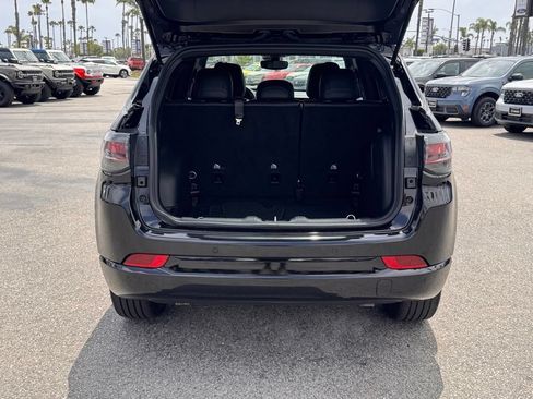 Used 2024 Jeep Compass Limited w/ High Altitude Package AWD/4WD image 13