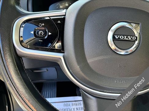 Used 2020 Volvo XC90 T6 Momentum w/ Protection Package Premier AWD/4WD image 15