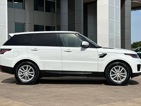 Used 2018 Land Rover Range Rover Sport SE image 3