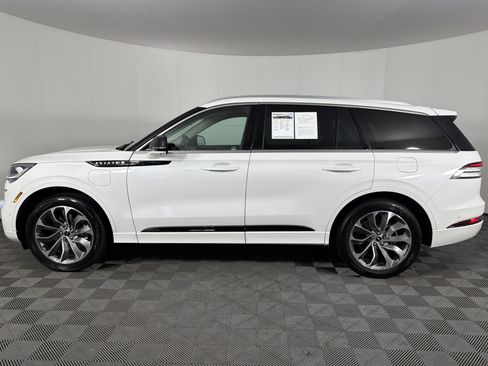 Used 2020 Lincoln Aviator Grand Touring w/ Elements Package Plus AWD/4WD image 24