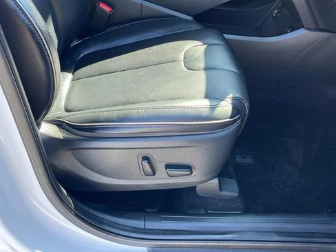 Used 2023 Hyundai Santa Fe Limited image 13