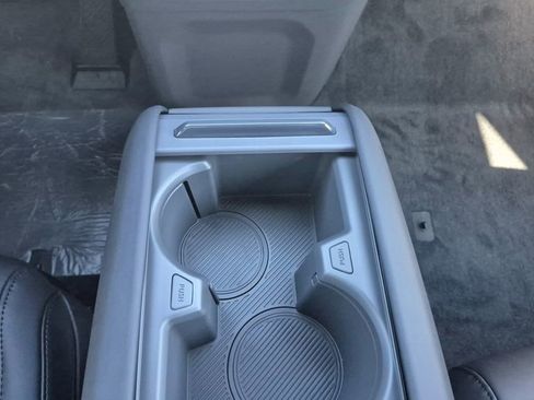 New 2026 Kia EV9 Land image 9