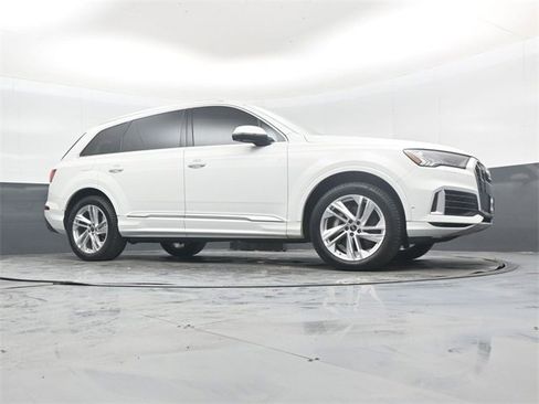 Used 2023 Audi Q7 3.0T Premium Plus image 42