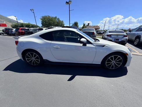 Used 2019 Subaru BRZ Limited RWD image 2